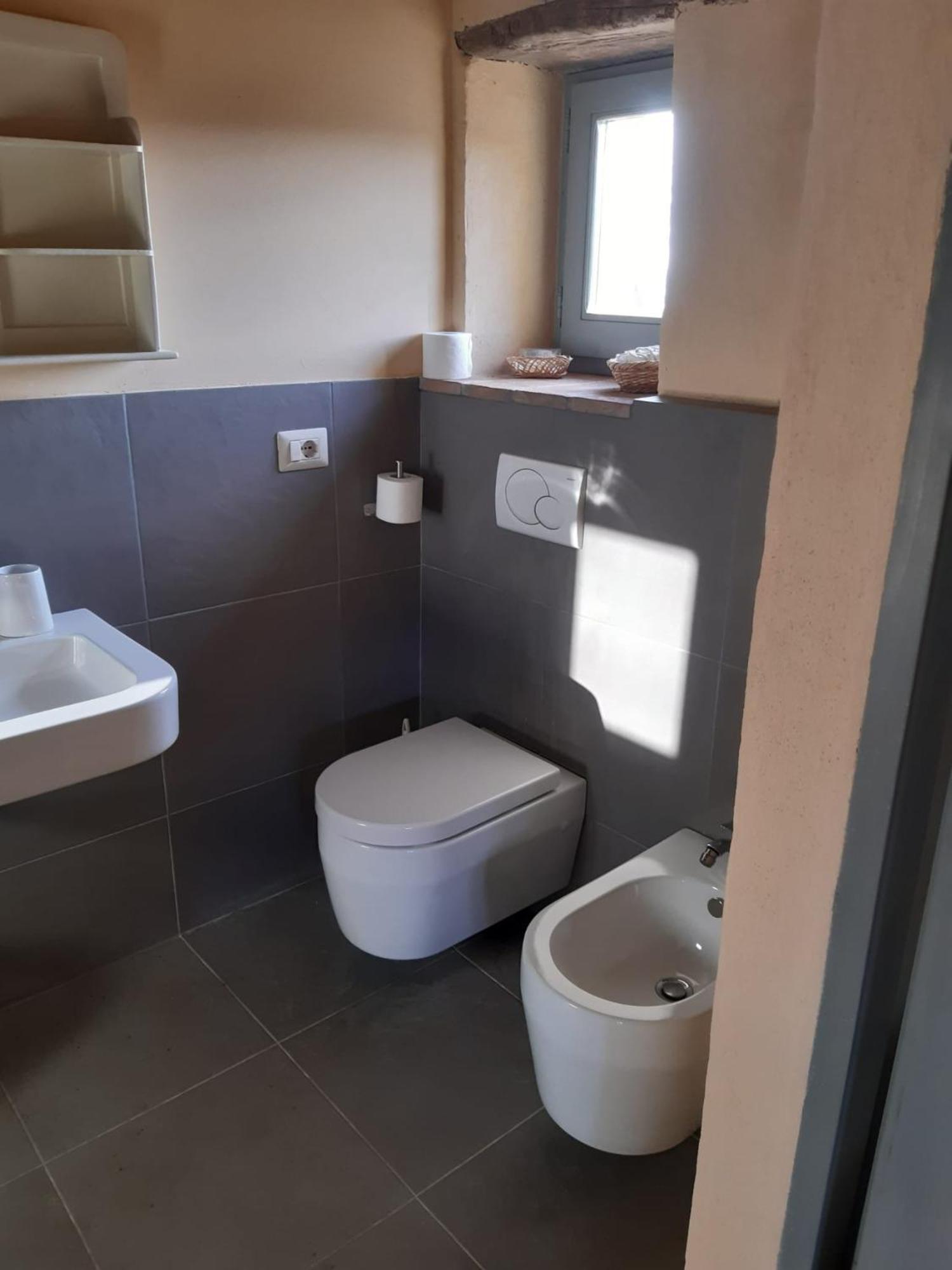 Bed and Breakfast Borgo Cardaneto Монтоне Экстерьер фото