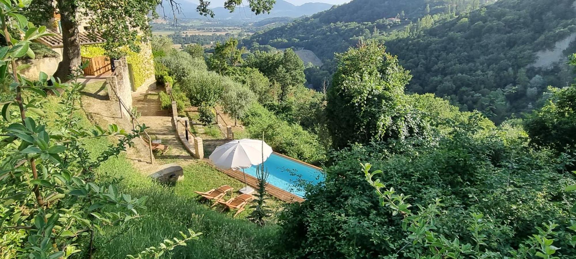 Bed and Breakfast Borgo Cardaneto Монтоне Экстерьер фото